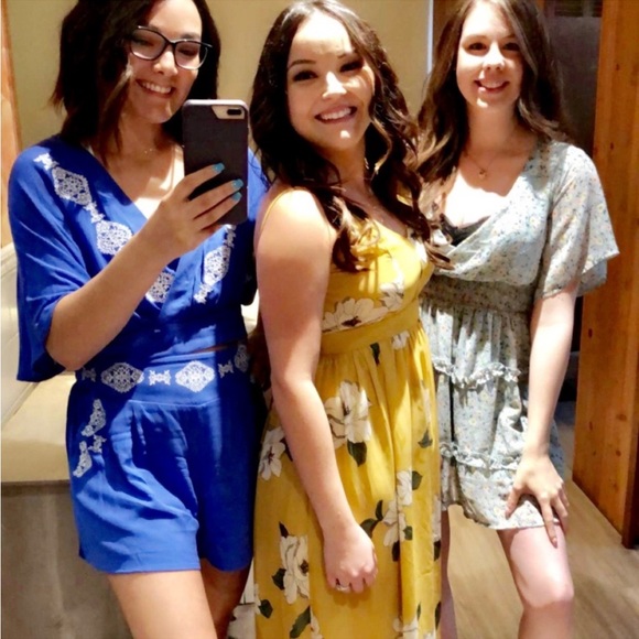 Xhilaration Embroidered Cropped Tope and Short Set Size M - Picture 3 of 7